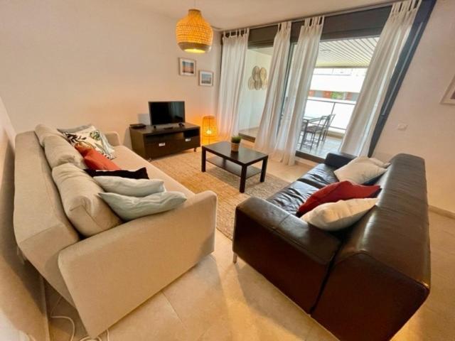 Gatu Premium Racimo, Terraza, Piscina, Aire Ac, Wifi Y Parking " Preferente Mayores De 25 Anos Y Familias " El Puerto de Santa Maria Exterior photo